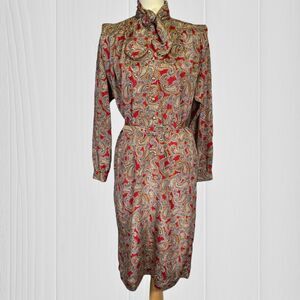 Vintage Schrader Dress 8 Red Paisley Pussybow Collar Pleated Shift Belted Retro
